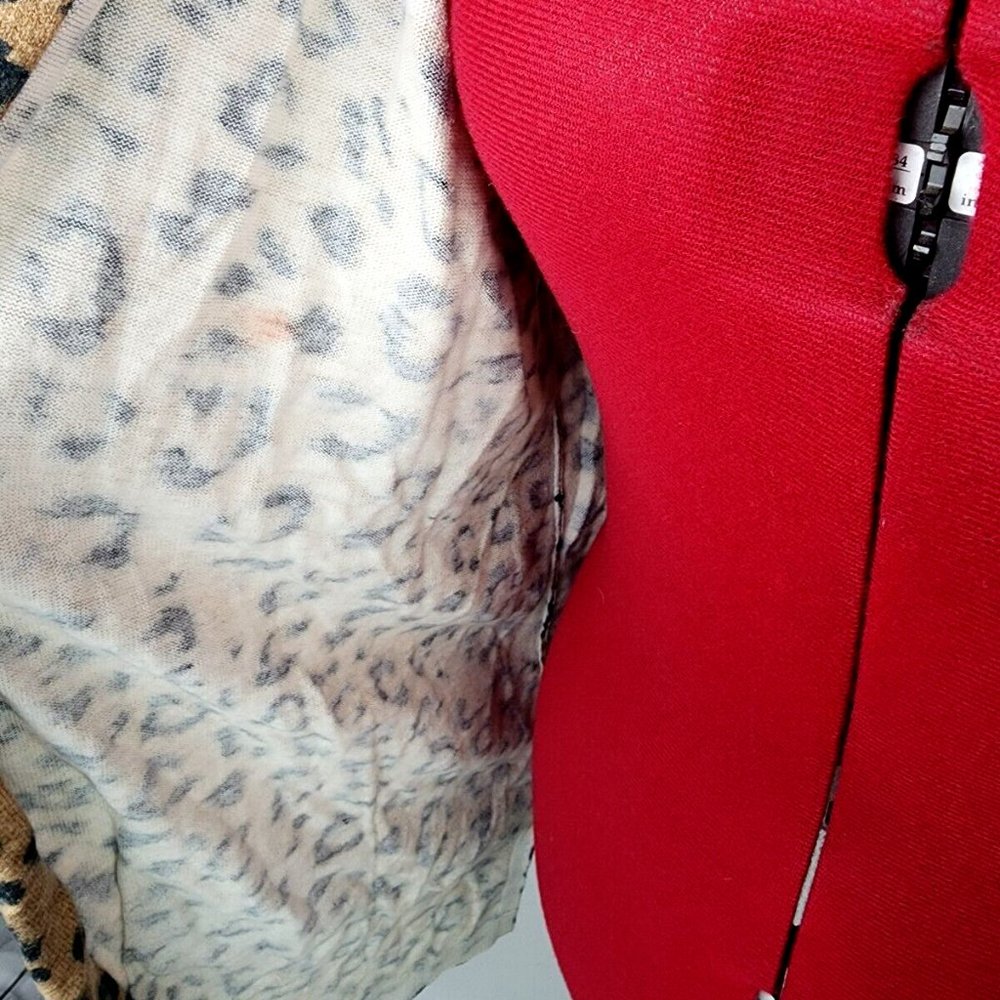 Chico's Leopard Cheetah Print Long Sleeve Open Front Cardigan - size 1 (M) - Picture 7 of 9